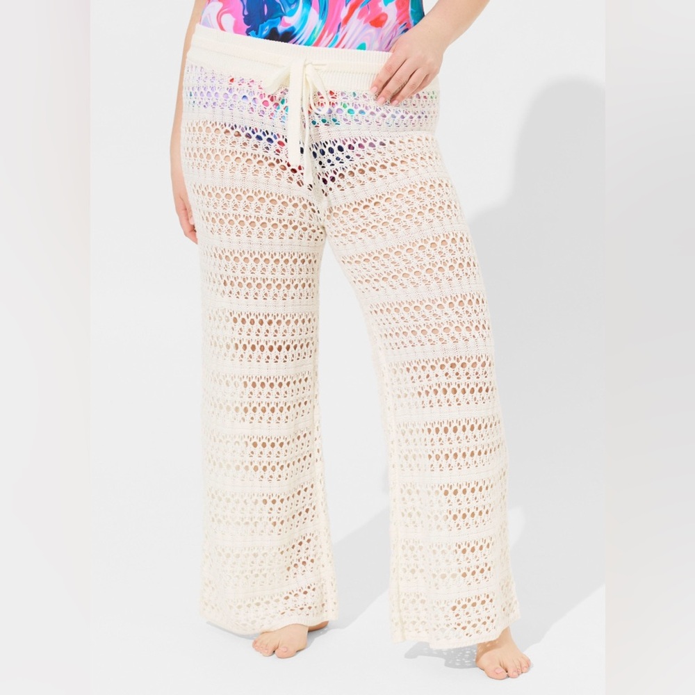 NWT Torrid Crochet Full Length Cover-Up Pant in Pristine Size 3X.